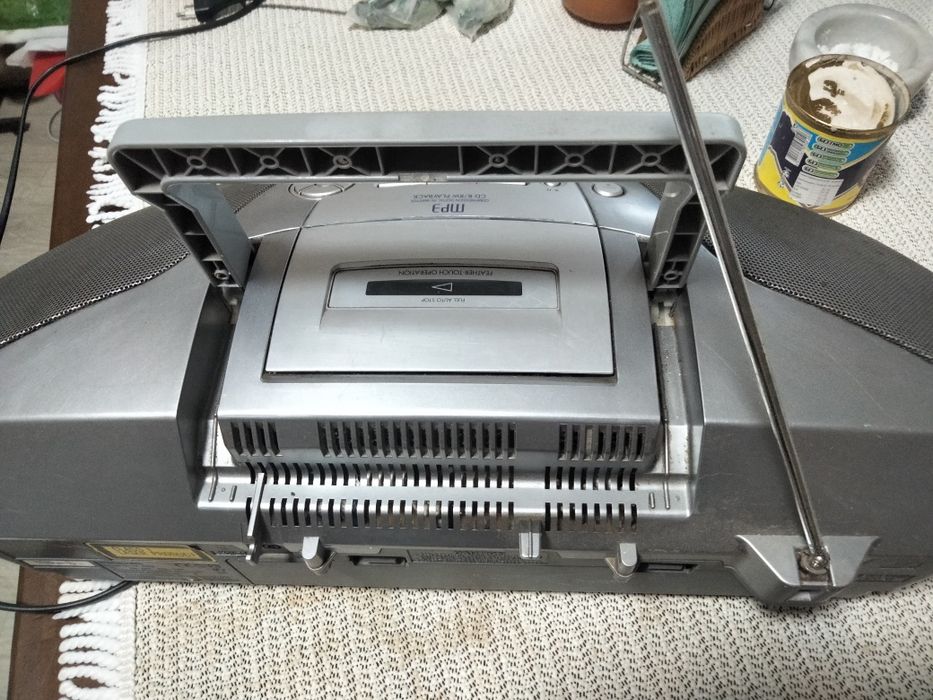 Продам магнитолу Panasonic