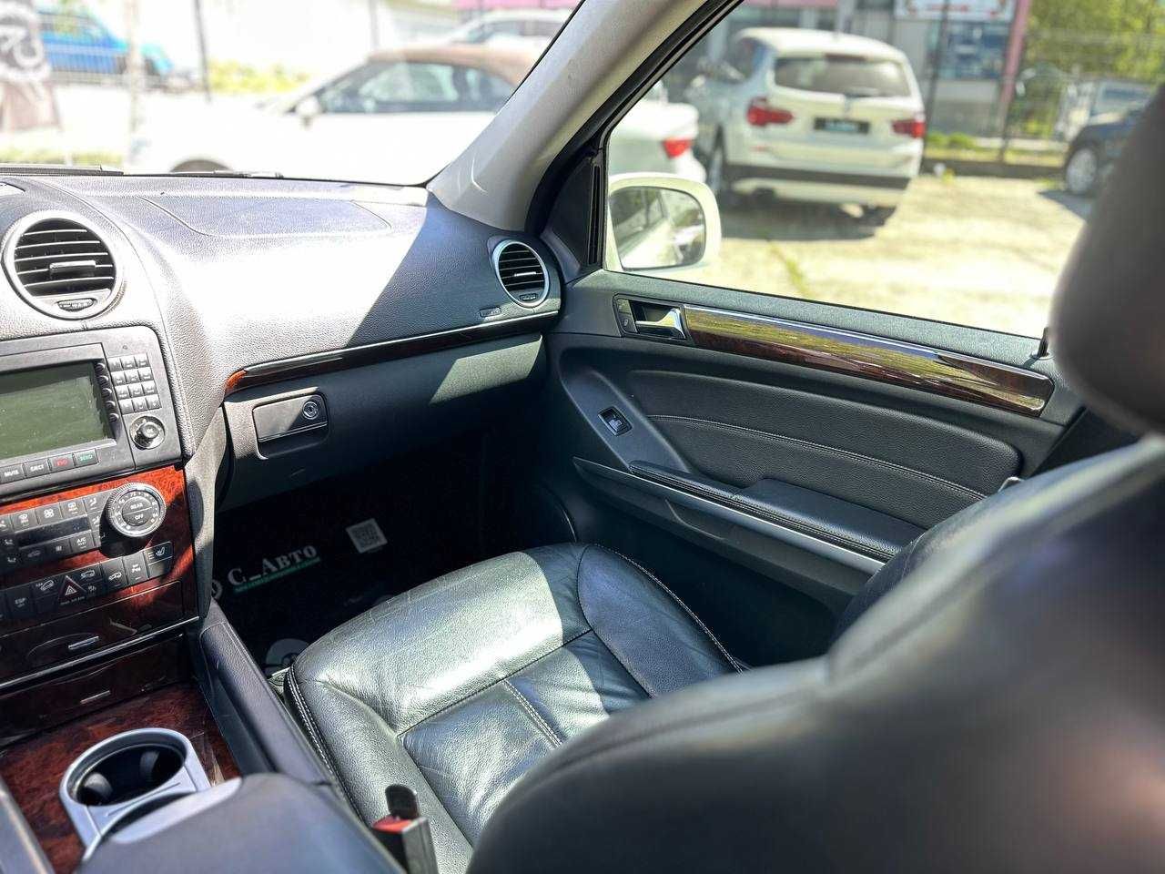 MERCEDES-BENZ GL 550 купити в кредит БЕЗ АВАНСУ