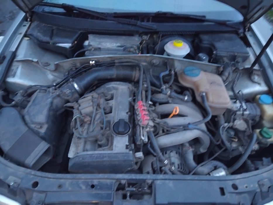 Ауди, Aydi А 4 ,газ- бензин