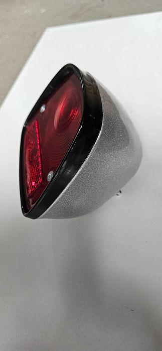 Sprzedam lampę tylną