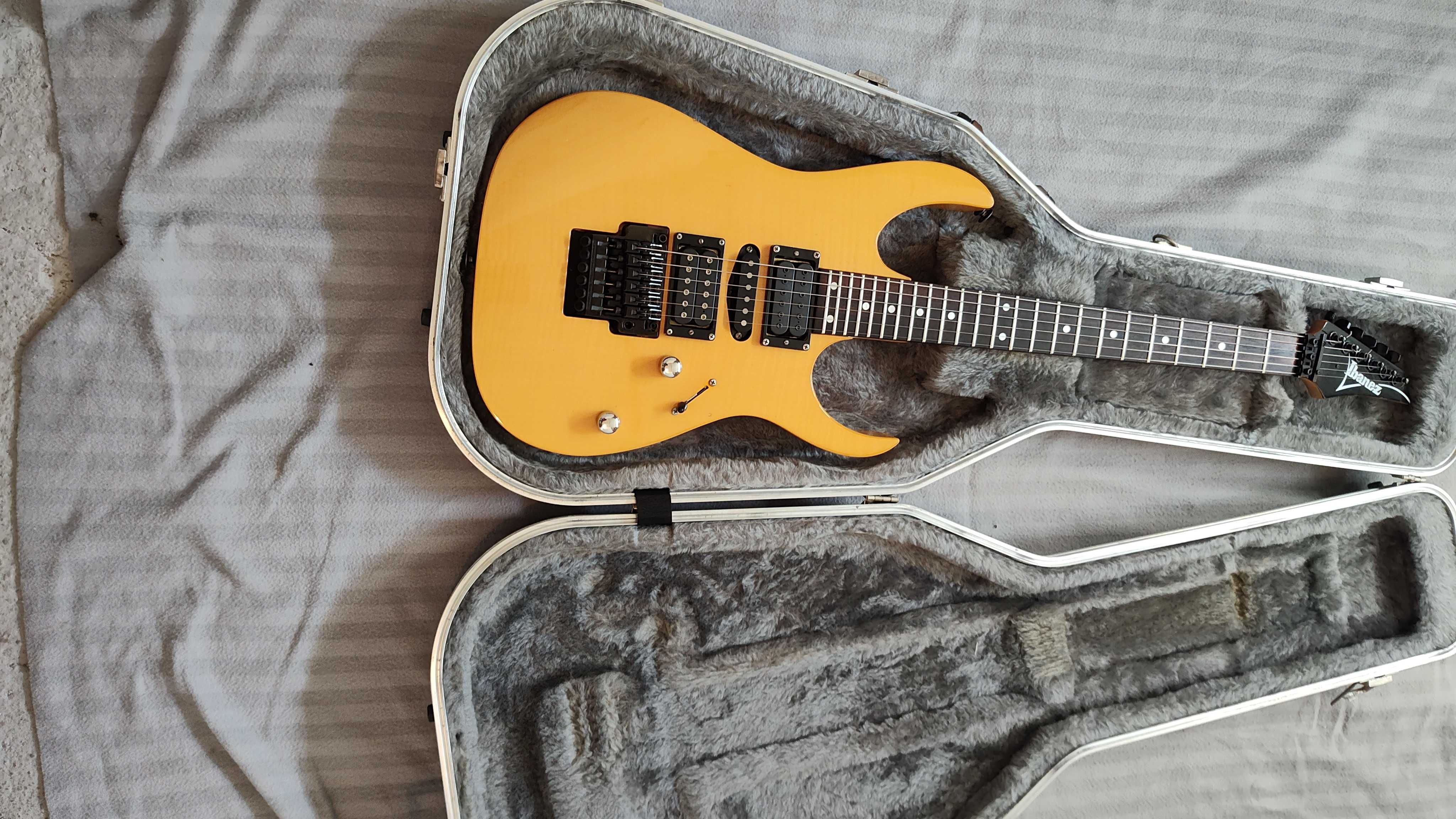 Futerał na gitarę - twardy case - hard case