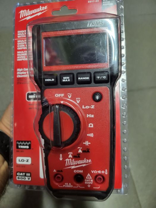Цифровий мультиметр Milwaukee 2217-20