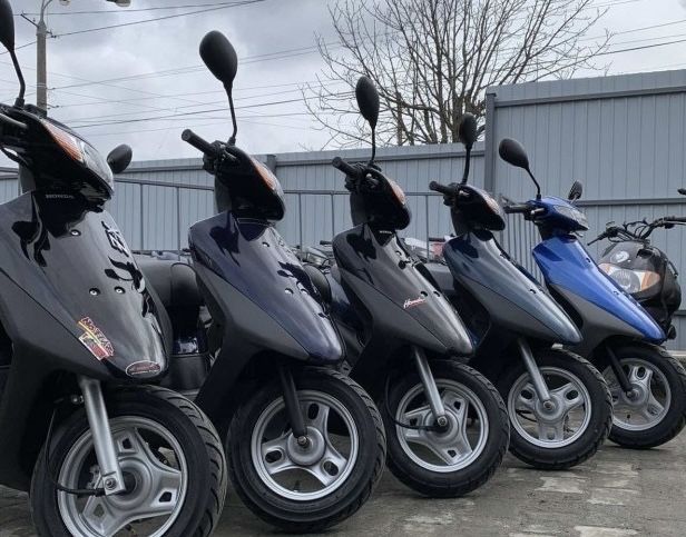 Скутера З контейнера Honda, Dio