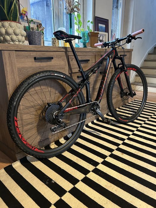 Vendo specialized world cup full carbon 29