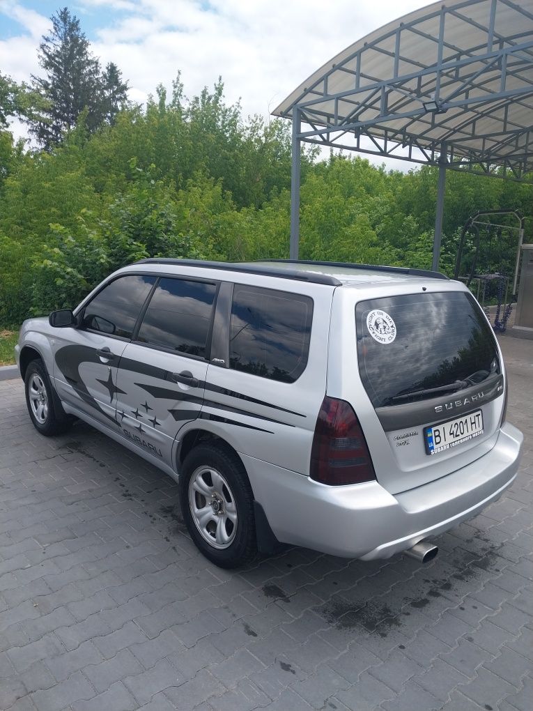Субару Форестер 2.0 AWD