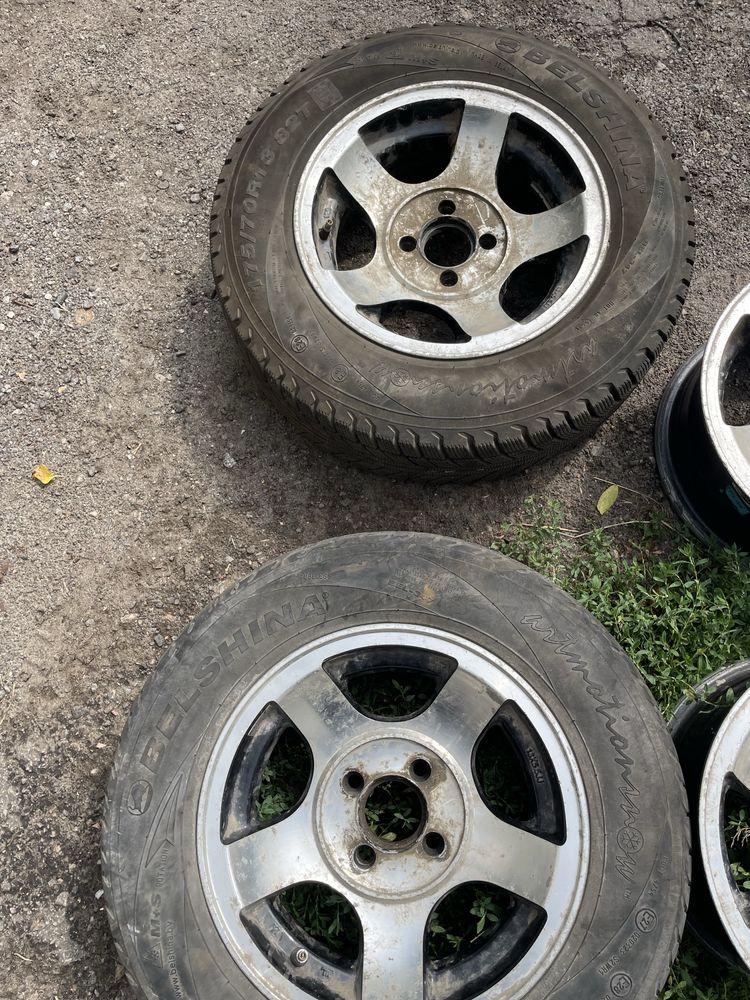 Продам комплект литых дисков SaCa R13 4x98