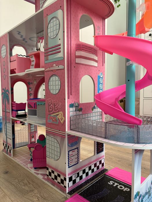 Domek dla lalek lol OMG