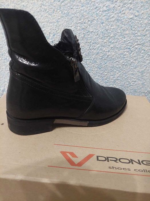 Жіноча черевички