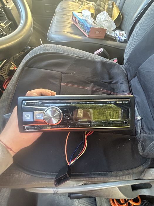 Radio Alpine w super stanie nowe koszt 650zl