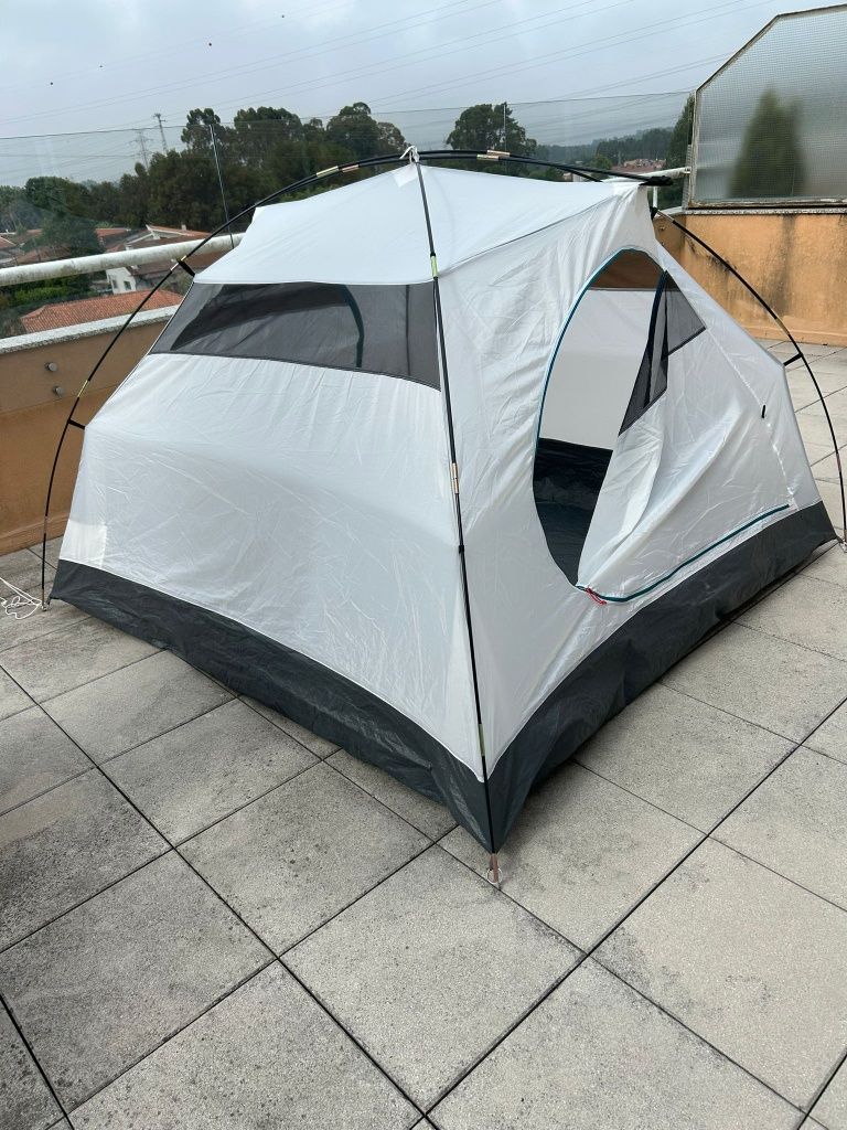 Tenda Quéchua 3 pessoas (nova)