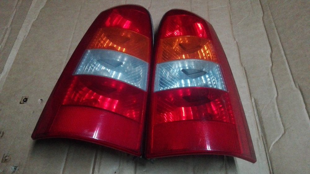 Lampy Tył Prawa Lewa Opel Astra G Kombi Komplet