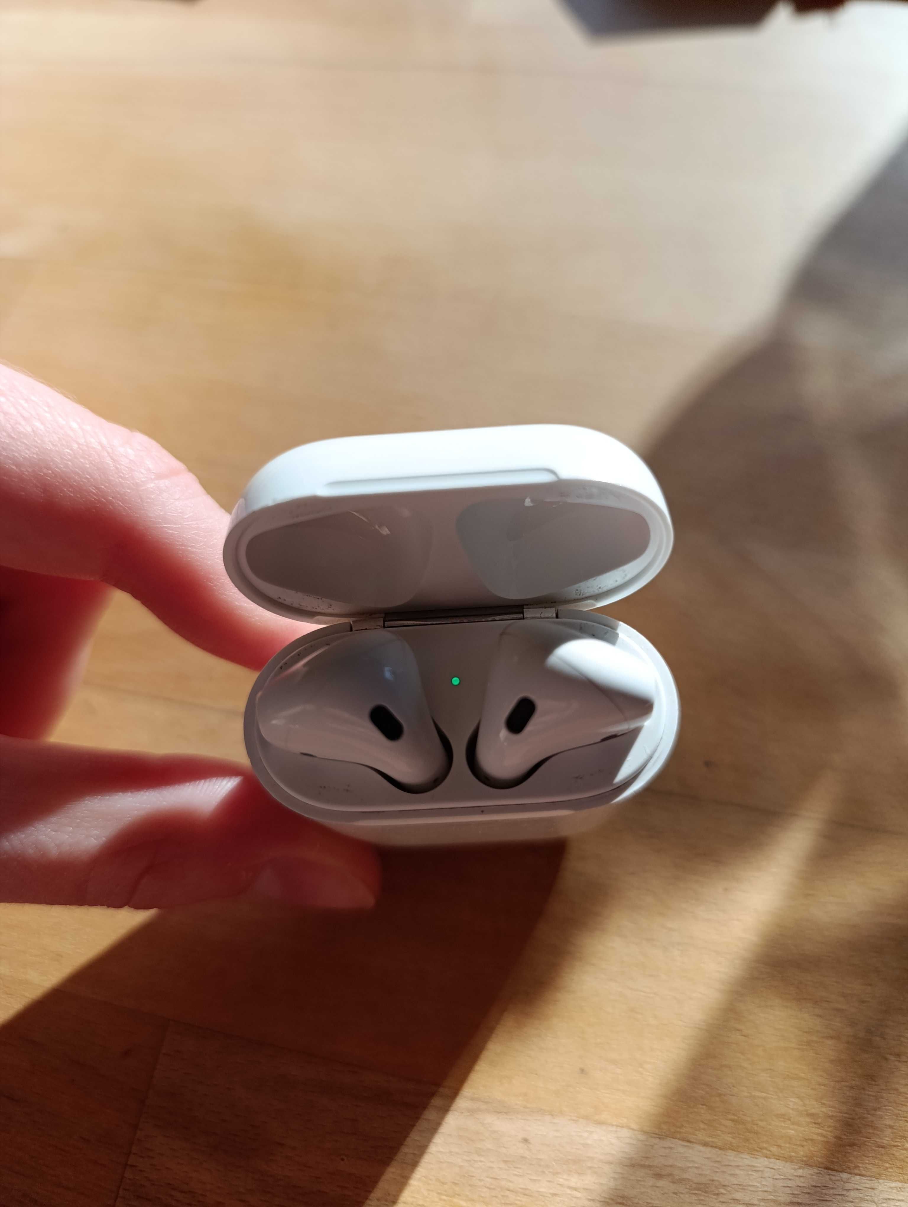 Słuchawki AirPods 1