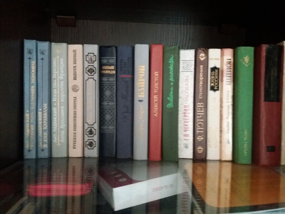 Книги разных жанров,есть опт,от 19грн.