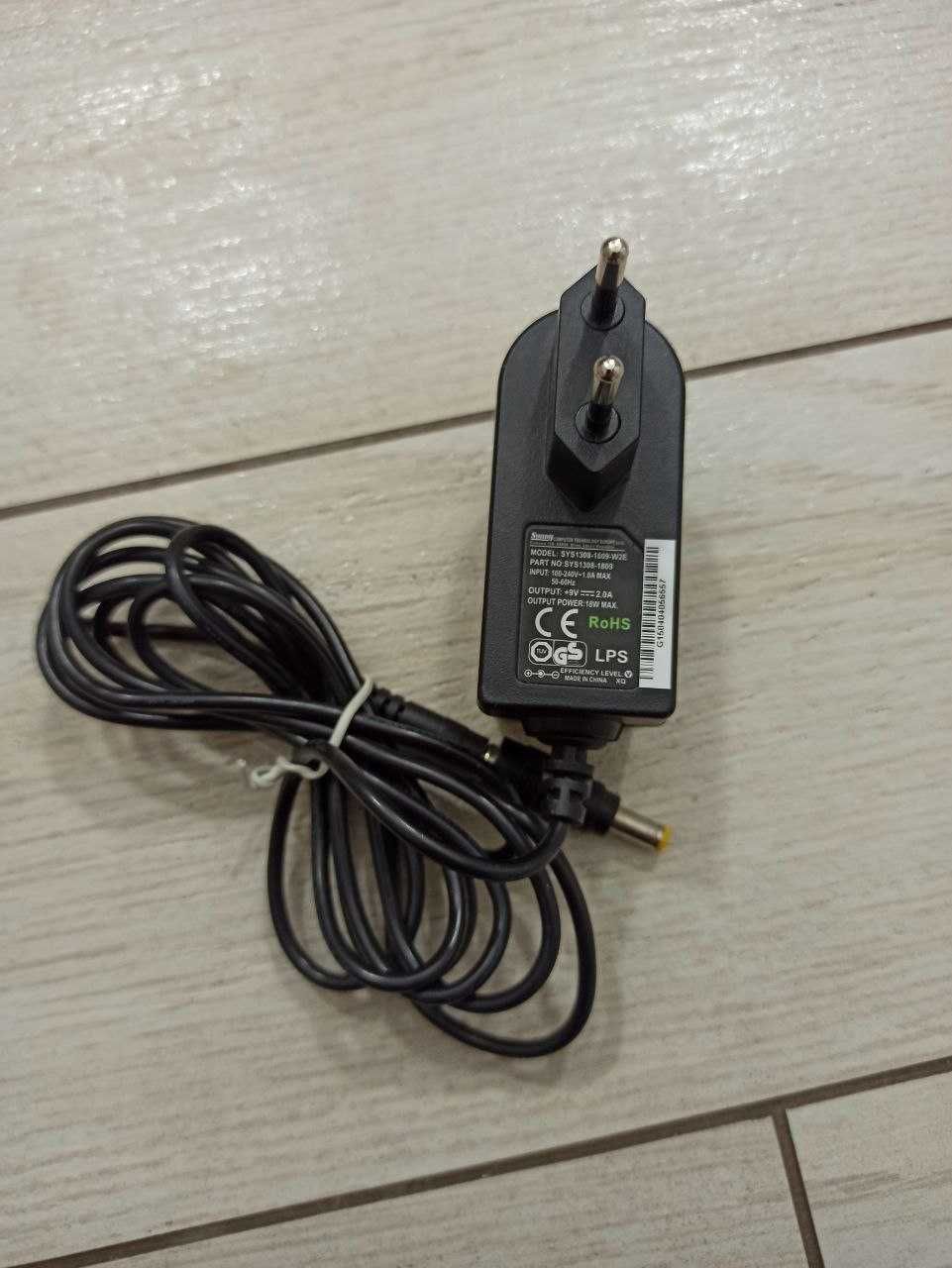 Блок питания 9V2A (плюс внутри) + дополнительный переходник