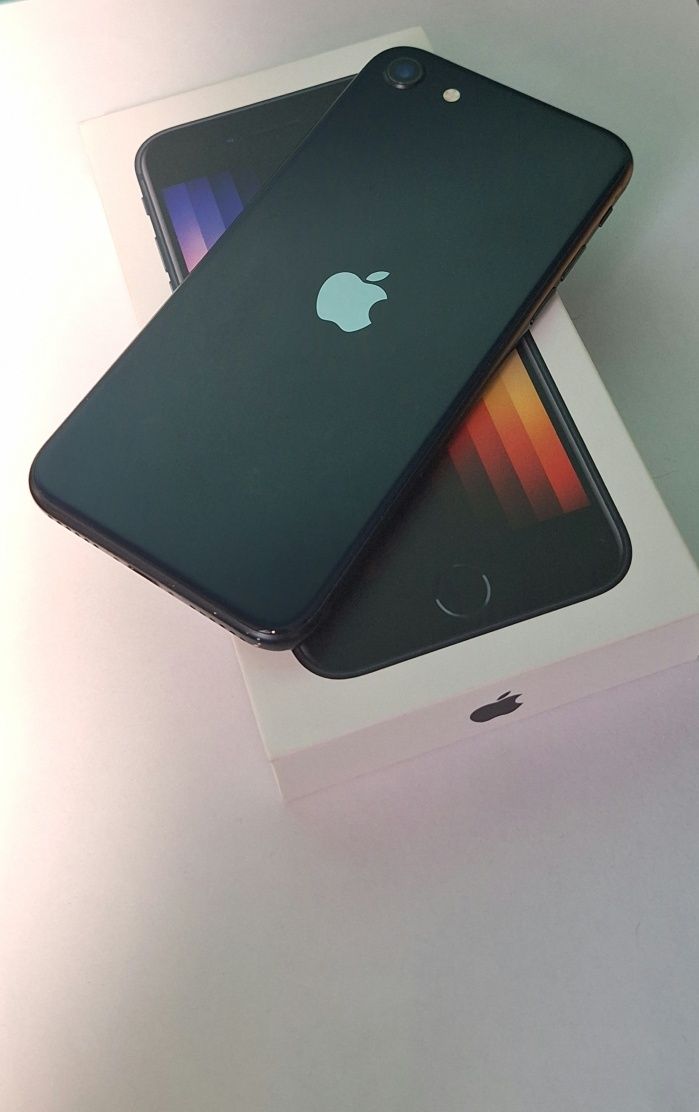iPhone SE 3rd gen 128GB