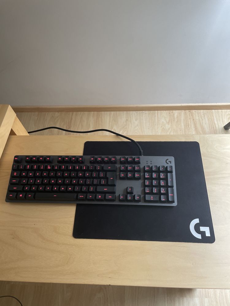 Klawiatura Logitech G413 Carbon + podkładka