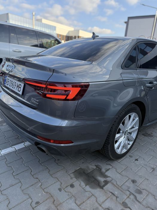 AUDI A4 2018 43тис пробігу