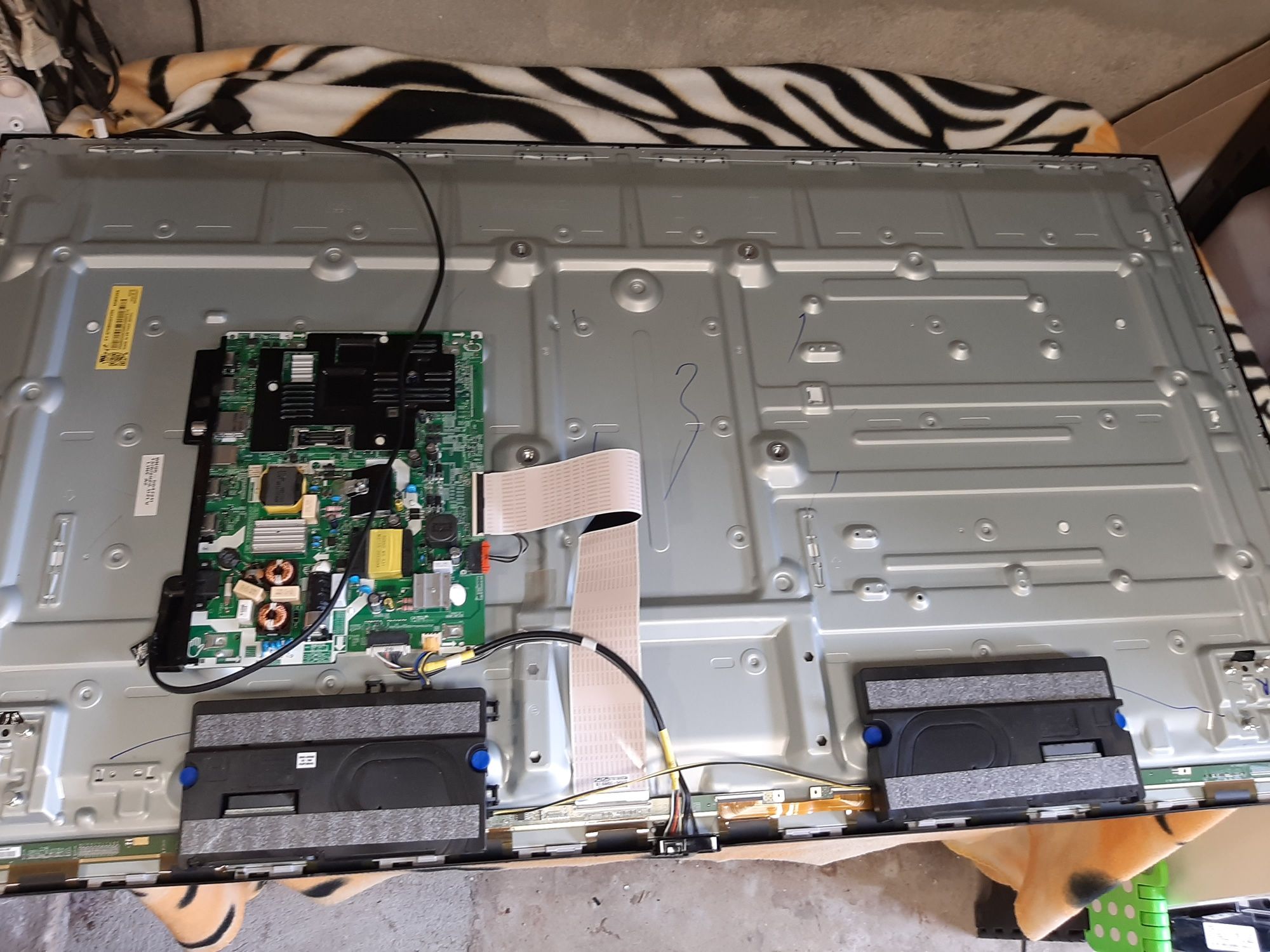 Tv Samsung para peças UE50TU7005K