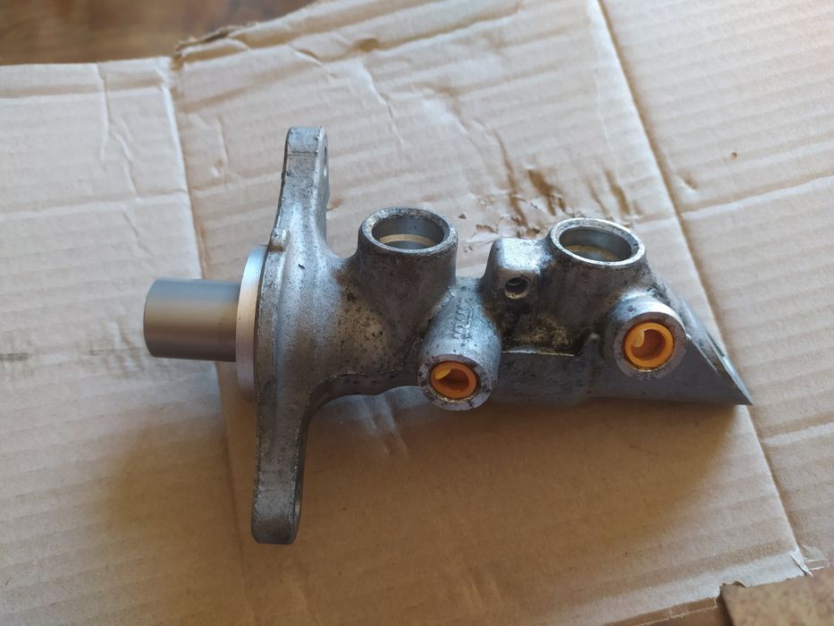 Головний гальмівний циліндр Рено Меган 3, Сценік3