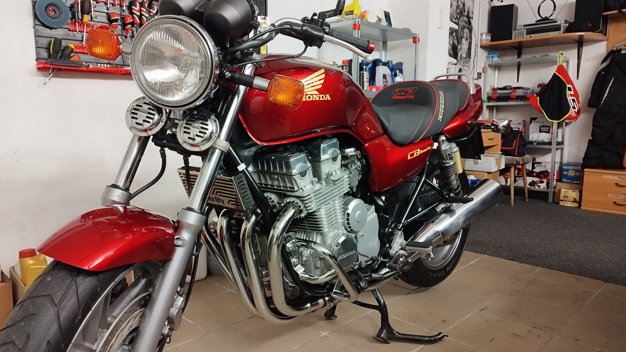 Honda CB 750 Seven Fifty