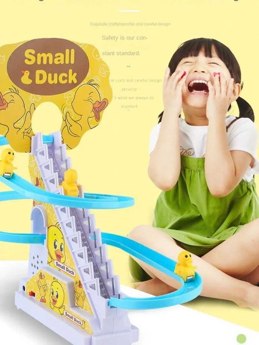 Каченята на гірці Small duck Іграшка трек-підйомник Утиная горка Утята