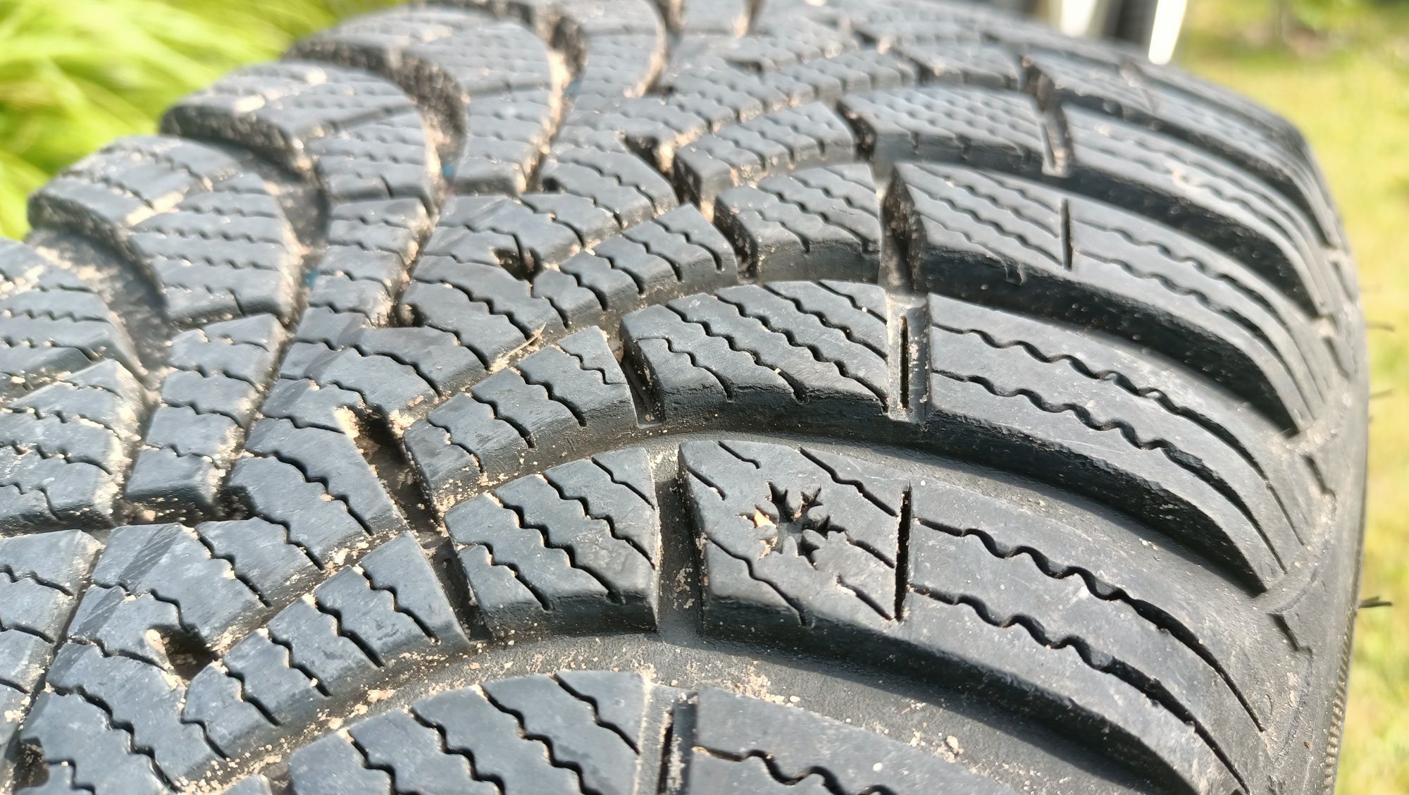 Koła zimowe felgi 16 4x100 et38 Renault Captur Dacia itd 205/60/16