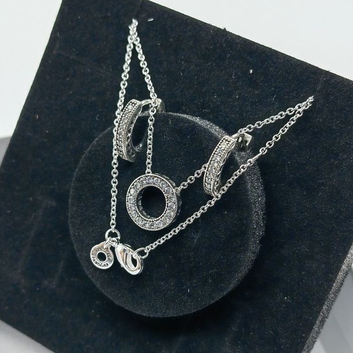 Срібний комплект Pandora з паве/ набір пандора кольє та сережки