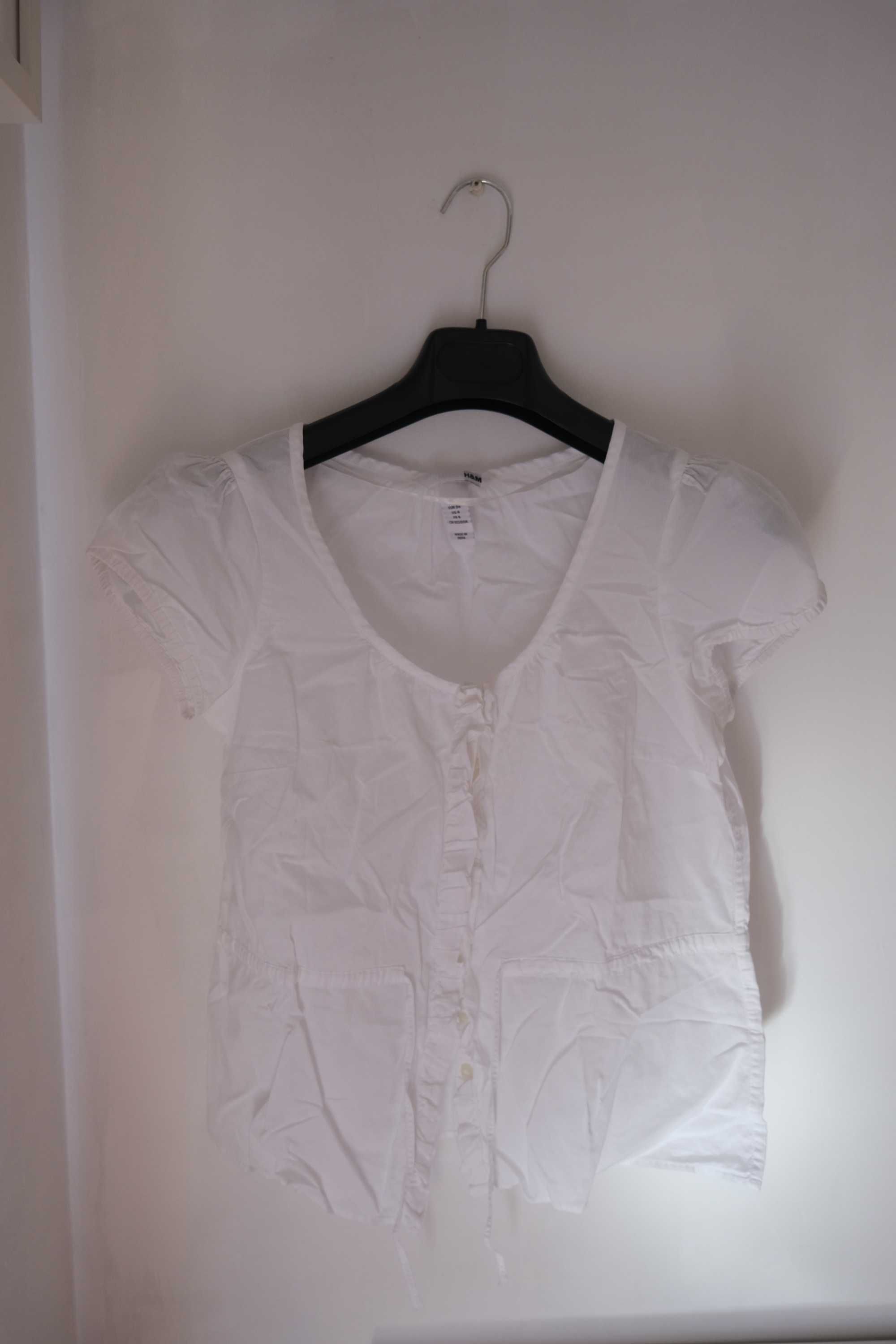 Casaco lilás Stradivarius | Blusa branca H&M