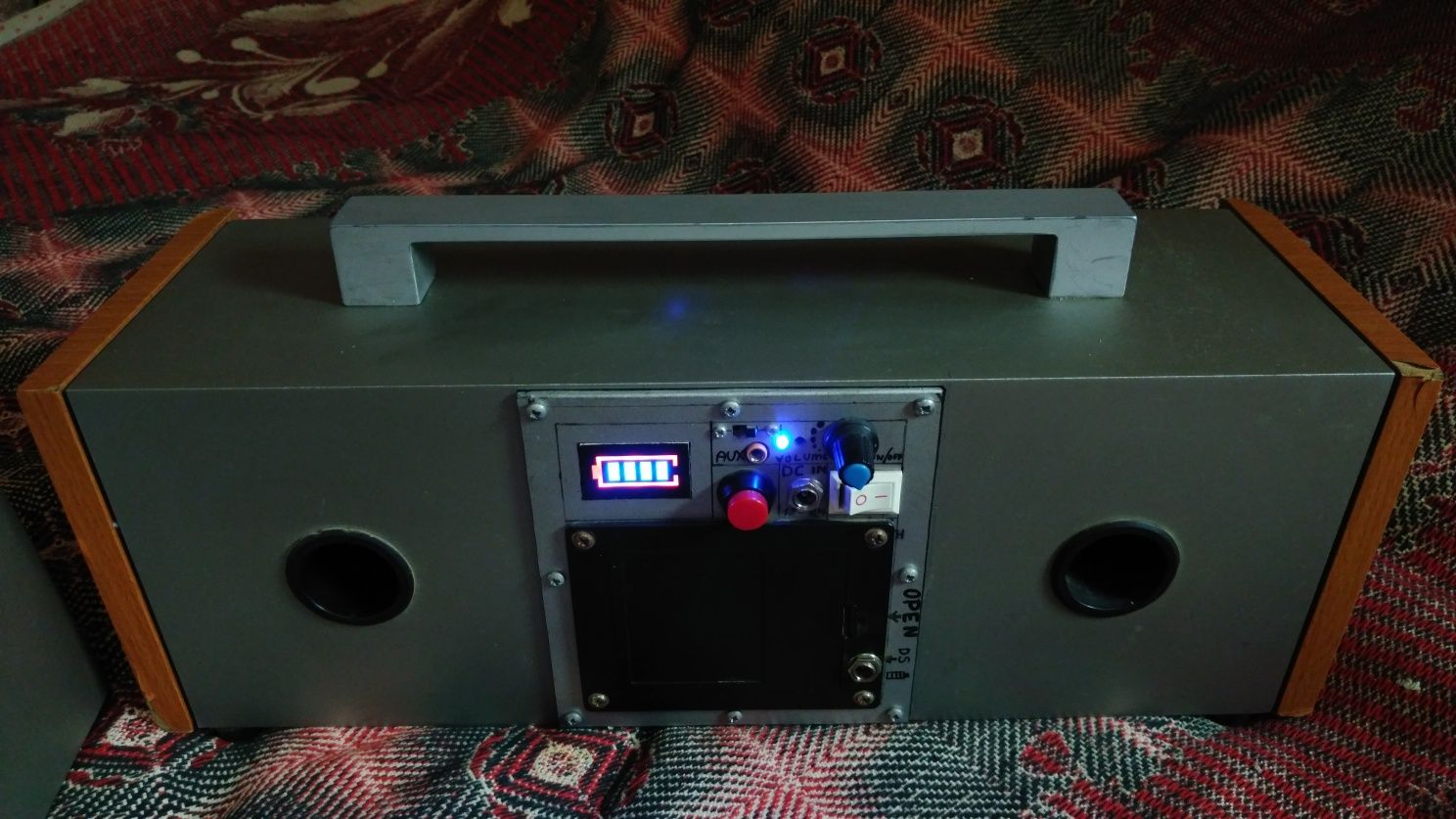 Колонка BoomBox 40W Bluetooth магнитола саб Bass