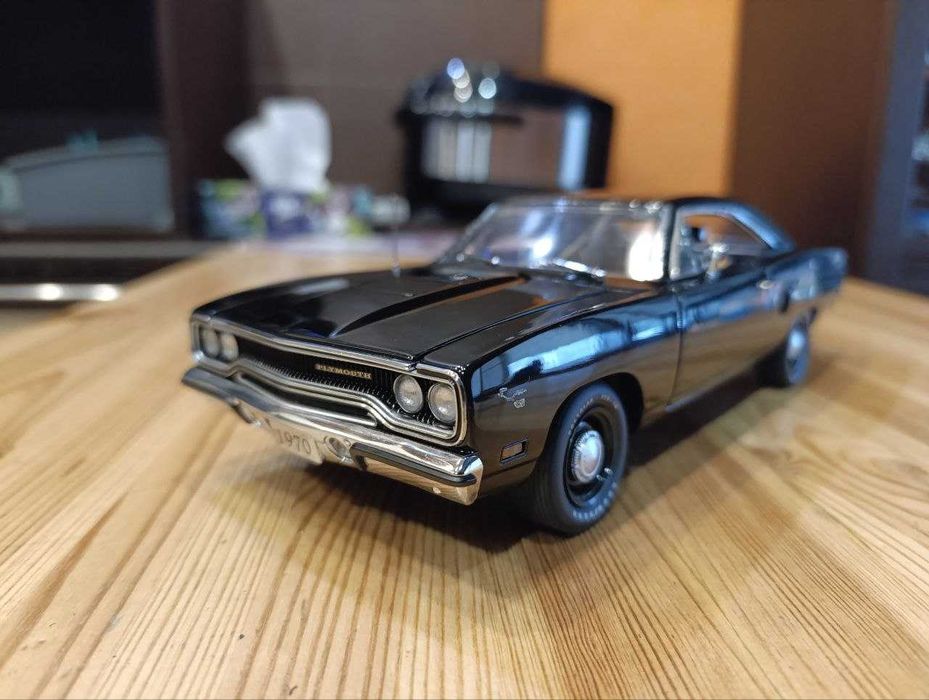 Модель автомобіля 1/18 GMP 1970 PLYMOUTH GTX