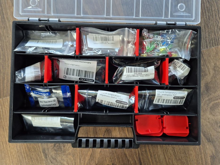 Duży zestaw elektroniki Arduino, czujniki, wyświetlacze, przełączniki