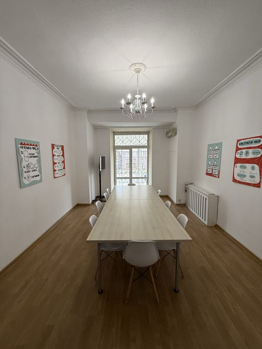 Хрещатик 21; Приміщення кабінетного типу 75 кв.м