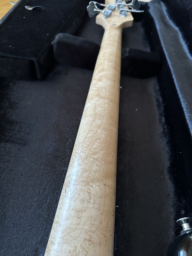 Gitara Basowa Lakland 55-60 PAWIE OKO