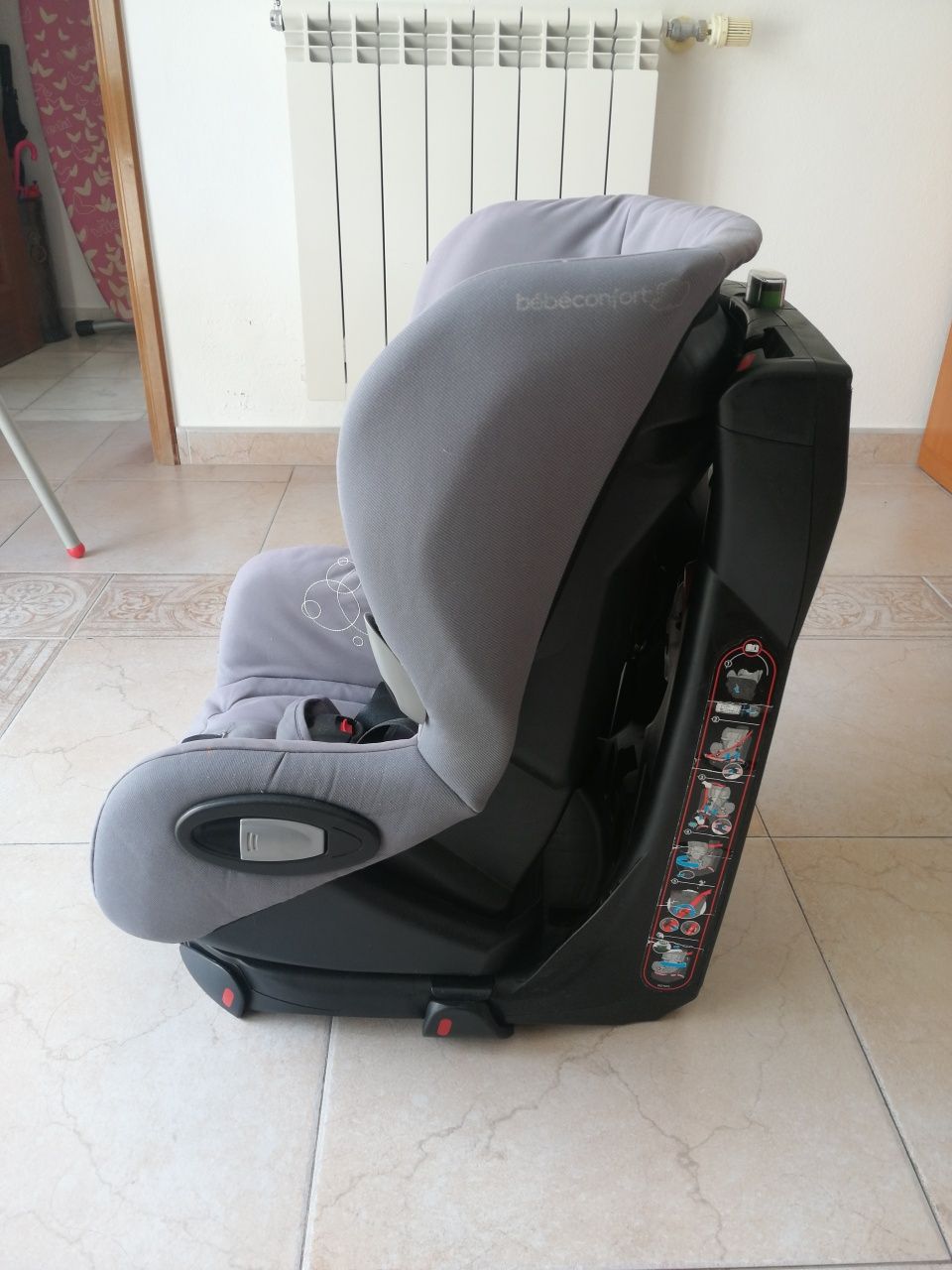 Cadeira auto rotativa 0-18kg Bebeconfort