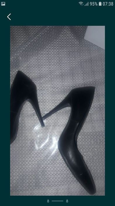 Туфлі жіночі на каблуку нові 40р.