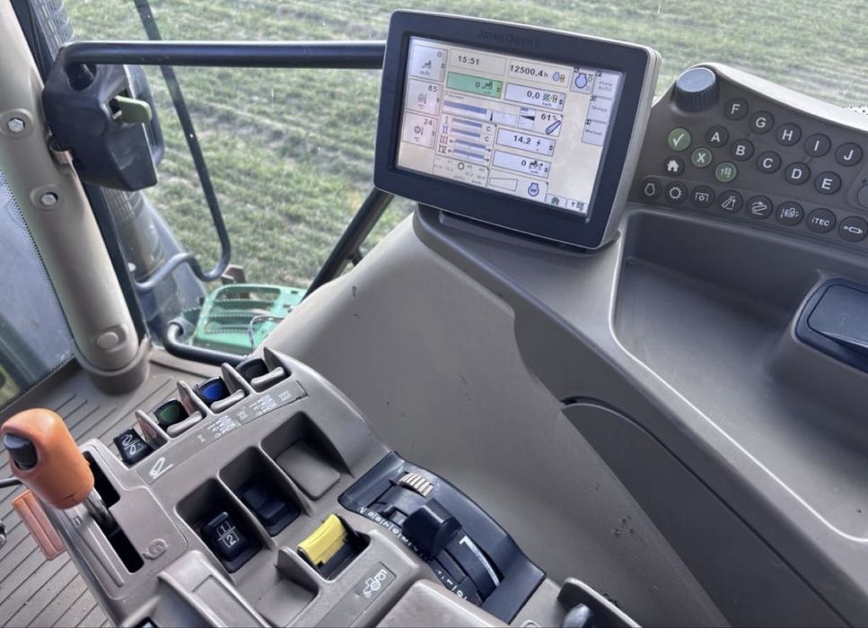 Sprzedam ciągnik John Deere 6210 R