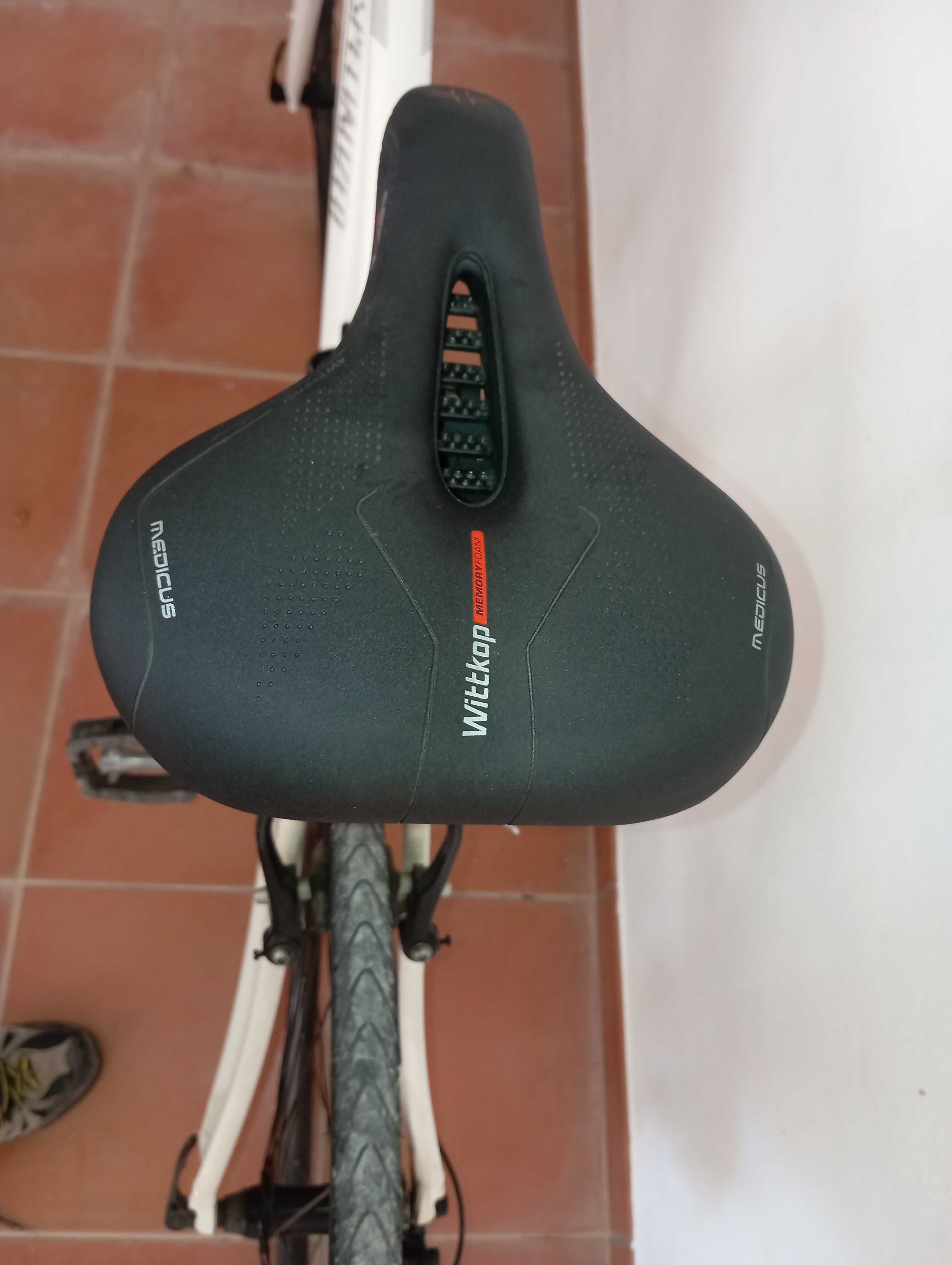Bicicleta Specialized como nova