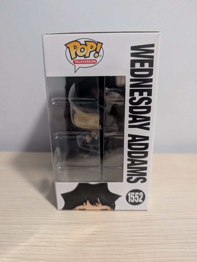 Funko pop Wednesday Addams 1552 exclusive umbrella parasol figurka