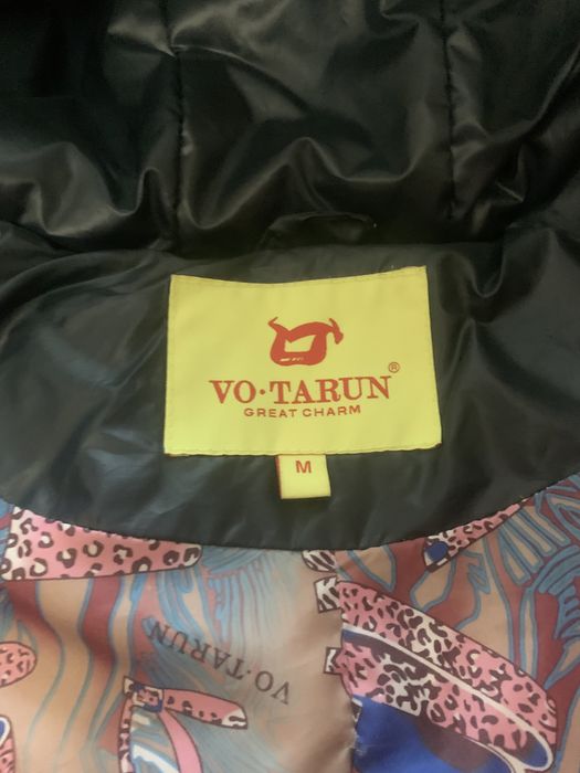 Пуховик (натуральний пух ) розмір М натуральна опушка