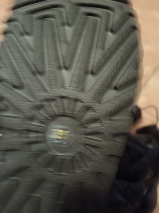 Жіночі угги. 36 і 38 розміри