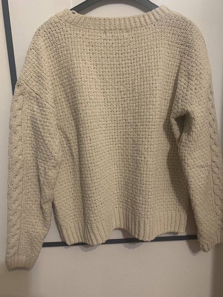 Sweter Primark ze splotem rozmiarS