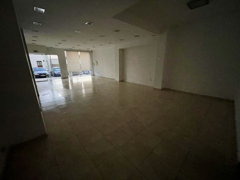 Loja ampla 100m² Freamunde Paços de Ferreira