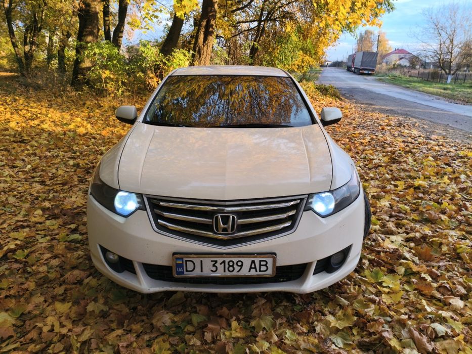 Продам Хонда акорд 8