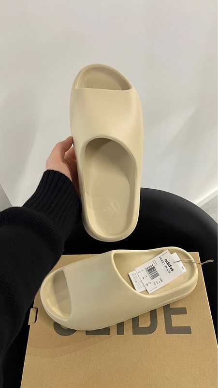 Bone\Yeezy Slide*adidas nowy UnisexTrampki.41