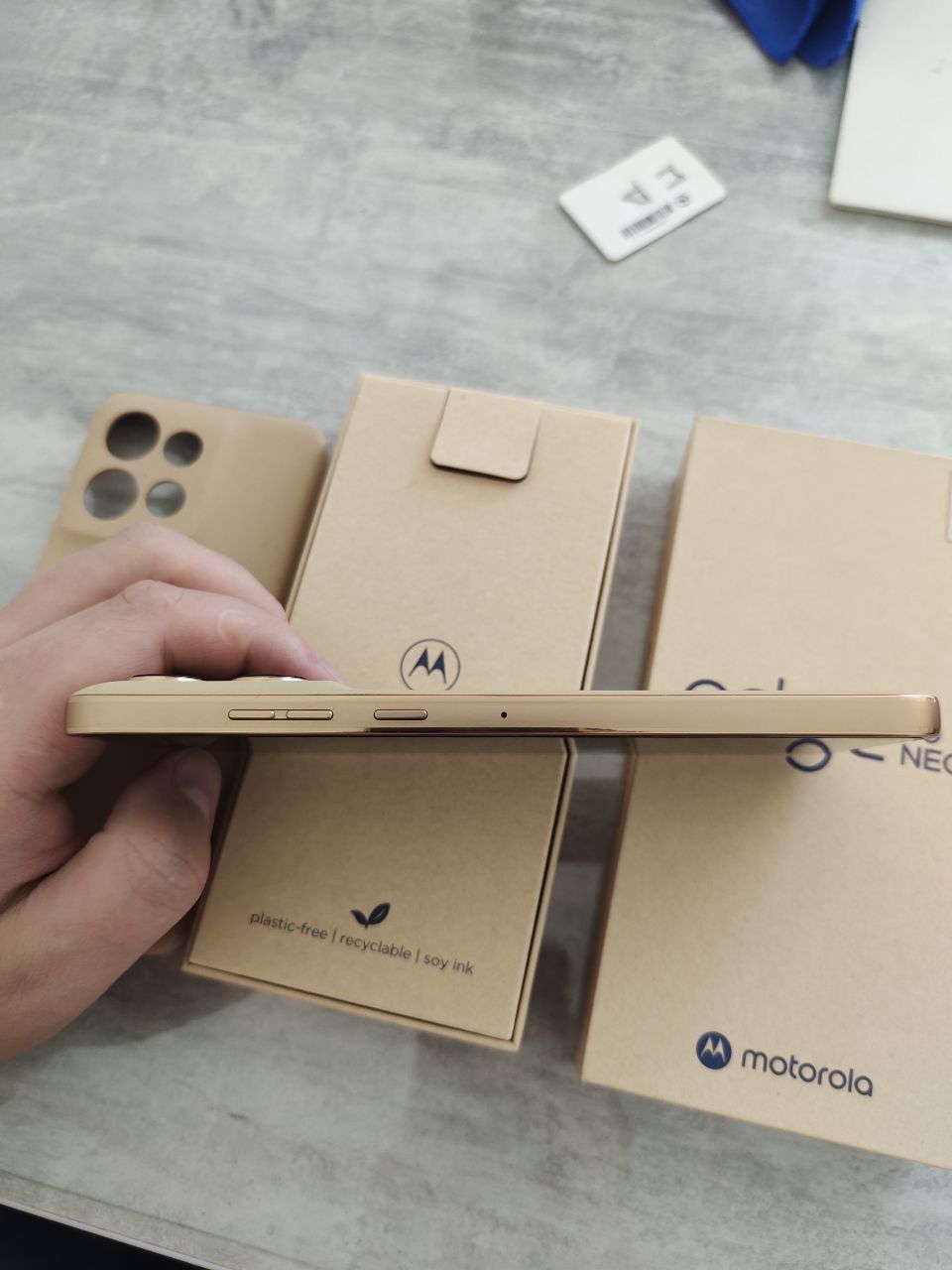 Motorola Edge 50 Neo PANTONE Latte 8/256 Gb