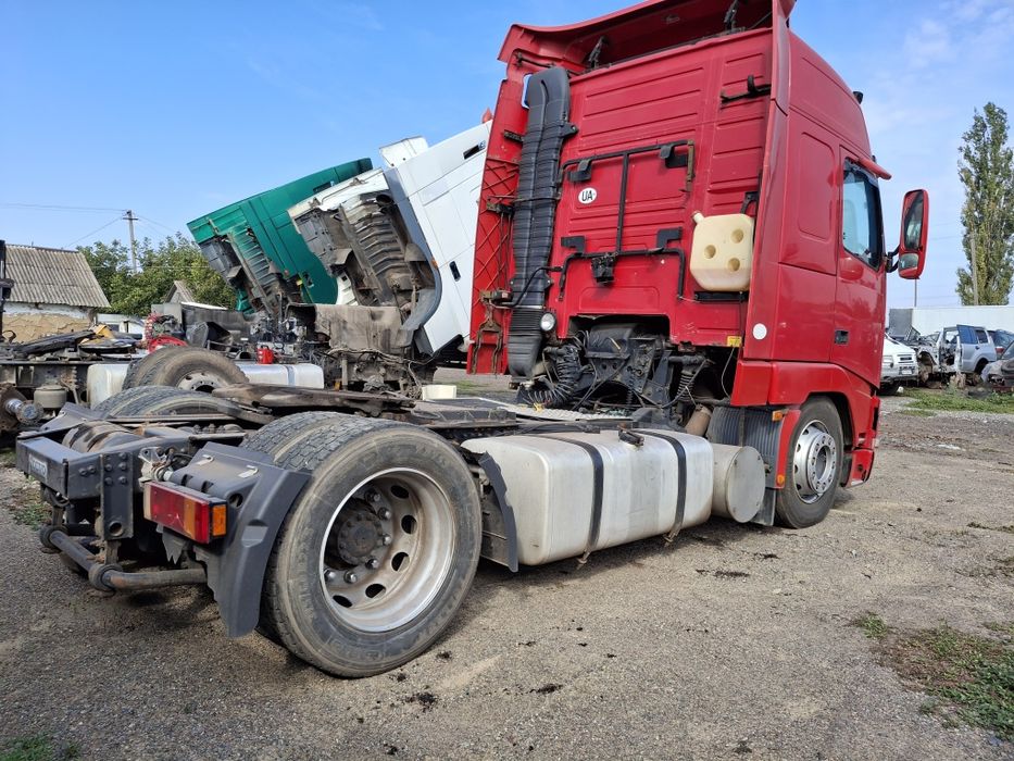 Разборка запчасти шрот Volvo FH12 2001 года двигатель 420