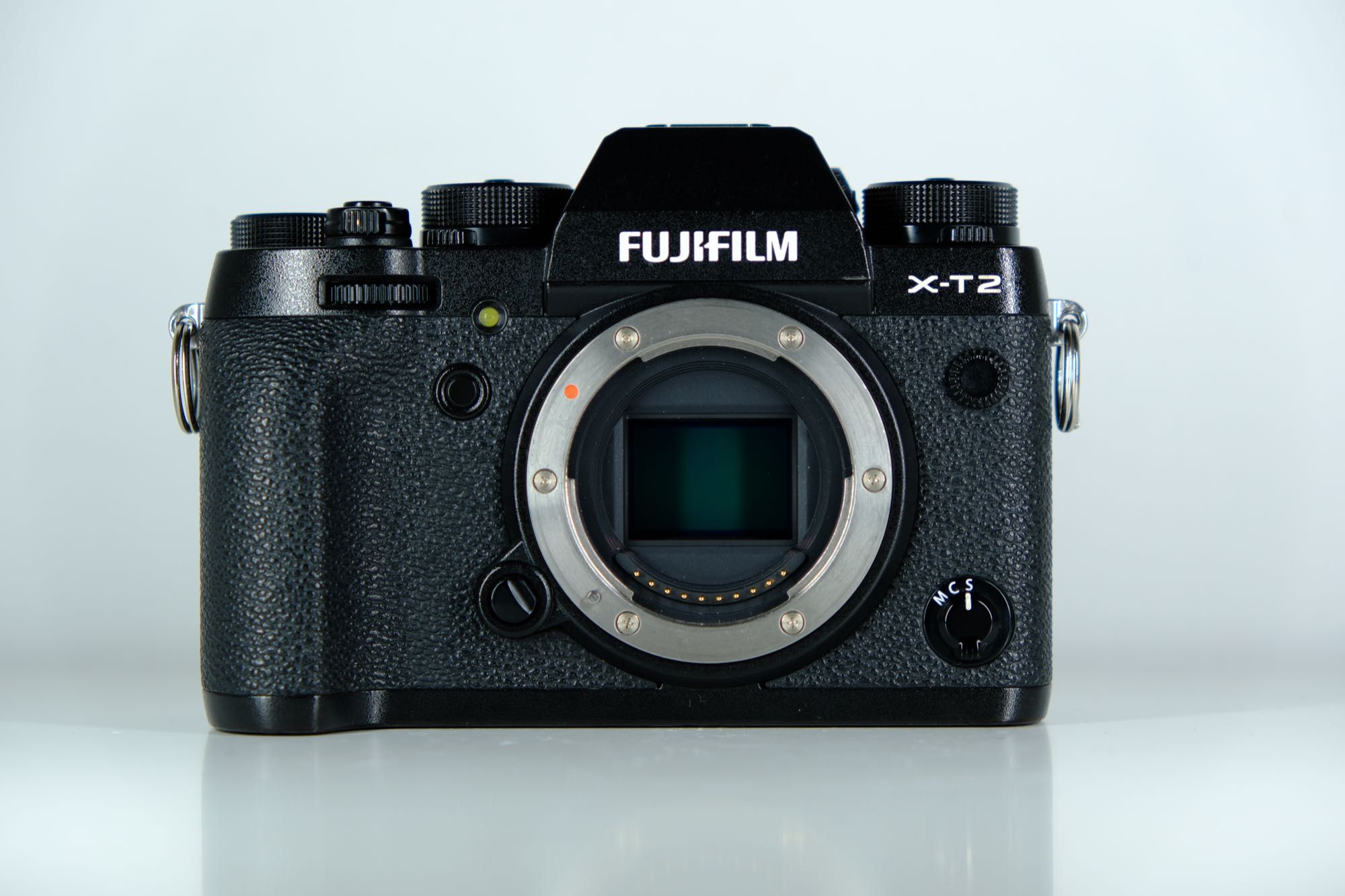 Fujifilm X-T2 + Fujifilm VPB-XT2 бустер в подарунок + гарантія