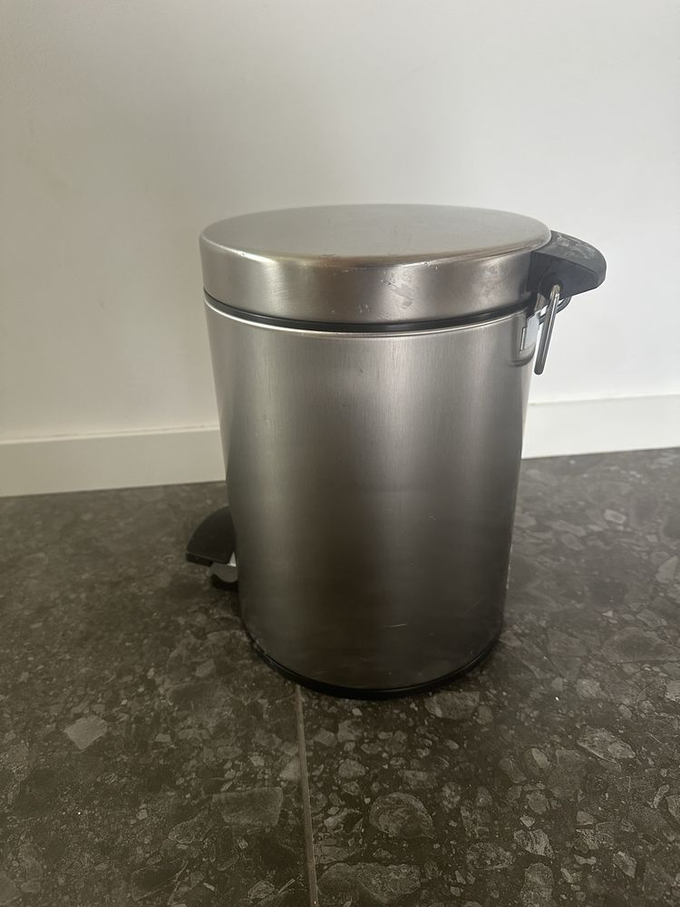 Brabantia Kosz pedałowy 5 l srebny