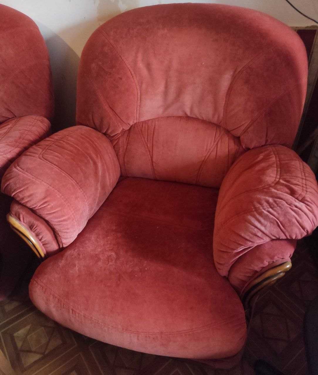 Комплект мебели: Диван и два кресла