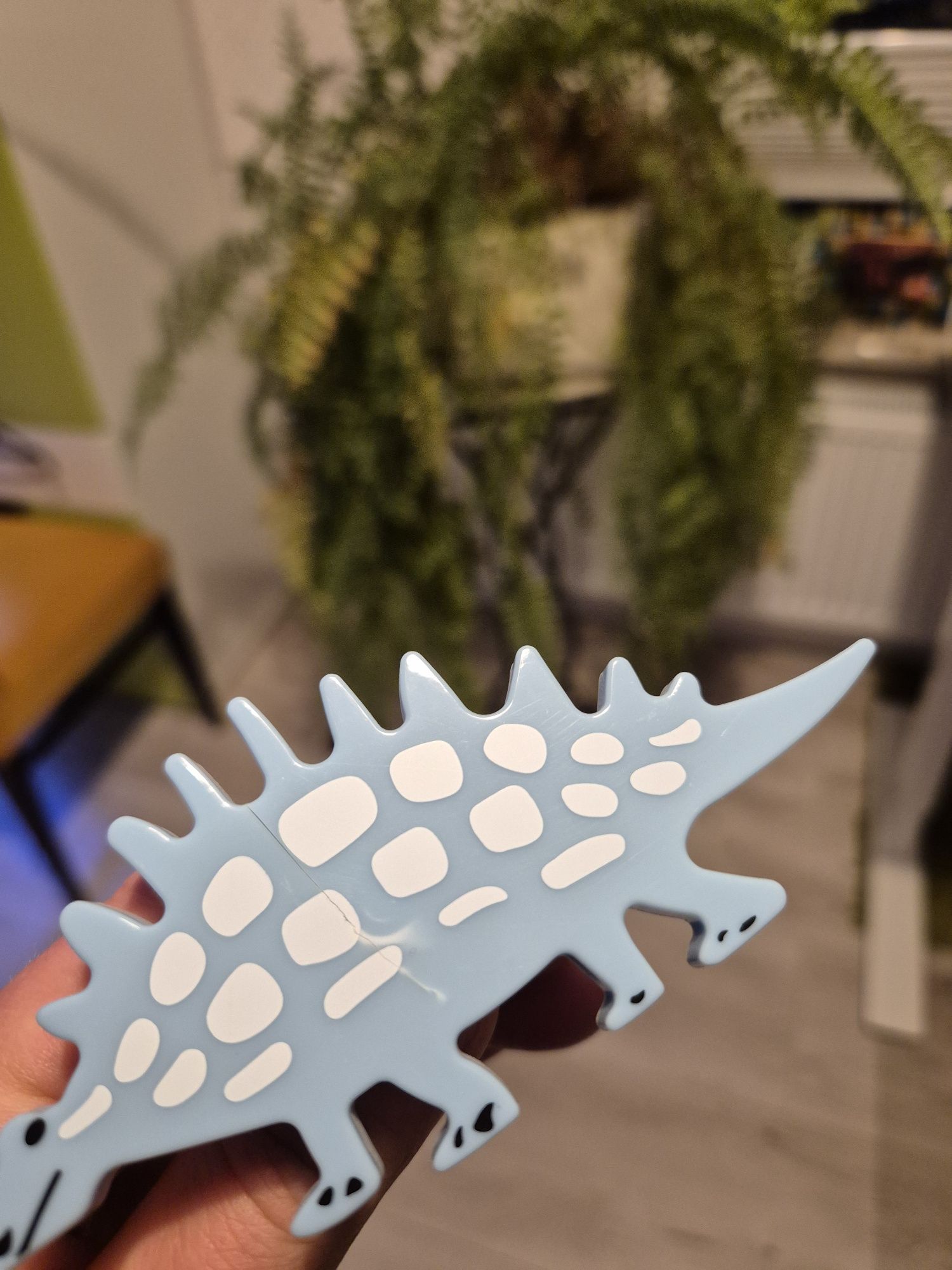 Wesoła lampa sufitowa dinozaury